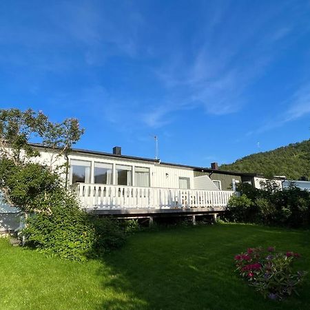 Koselig Hus Til Leie Pa Stokmarknes I Vesteralen Διαμέρισμα Εξωτερικό φωτογραφία