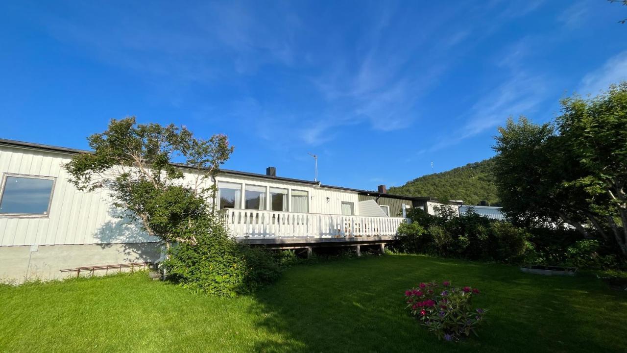 Koselig Hus Til Leie Pa Stokmarknes I Vesteralen Διαμέρισμα Εξωτερικό φωτογραφία